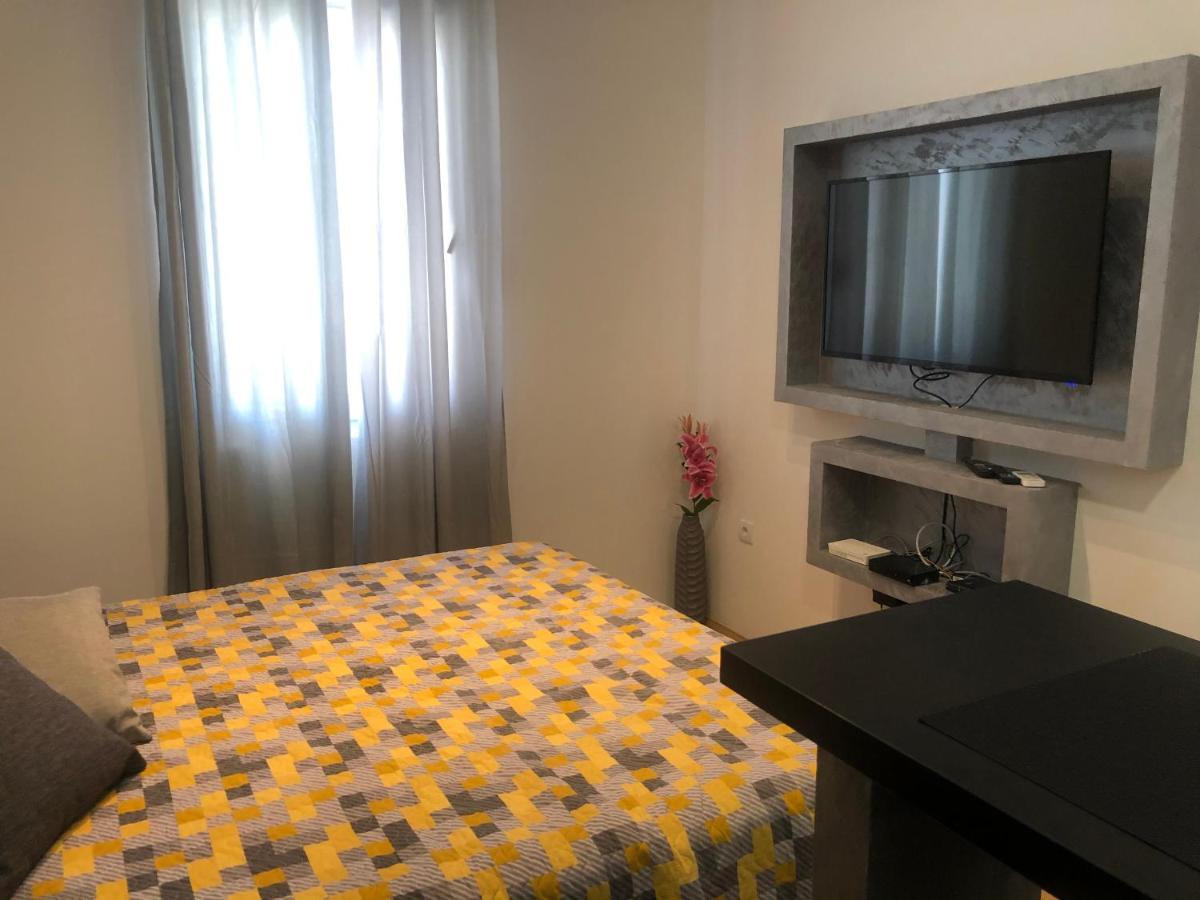 Appartement Matea à Tivat Extérieur photo
